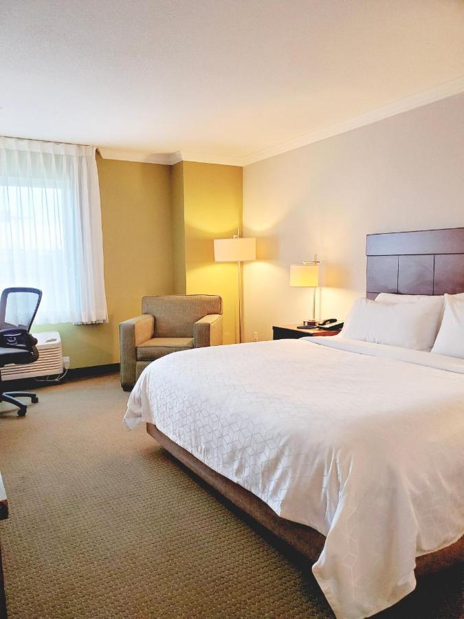 Holiday Inn Express Hotel & Suites Portland-Northwest Downtown By Ihg Exterior photo