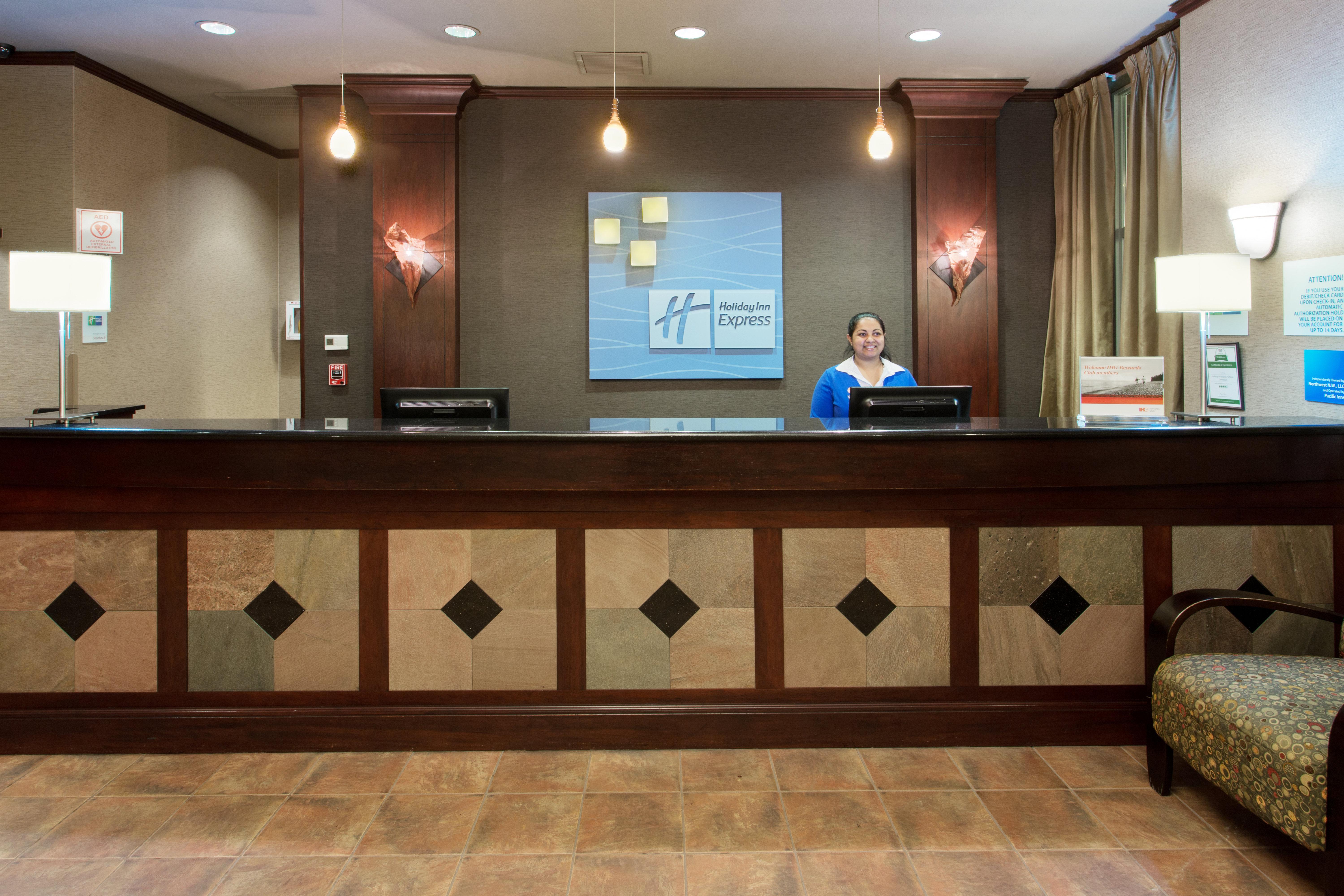 Holiday Inn Express Hotel & Suites Portland-Northwest Downtown By Ihg Exterior photo