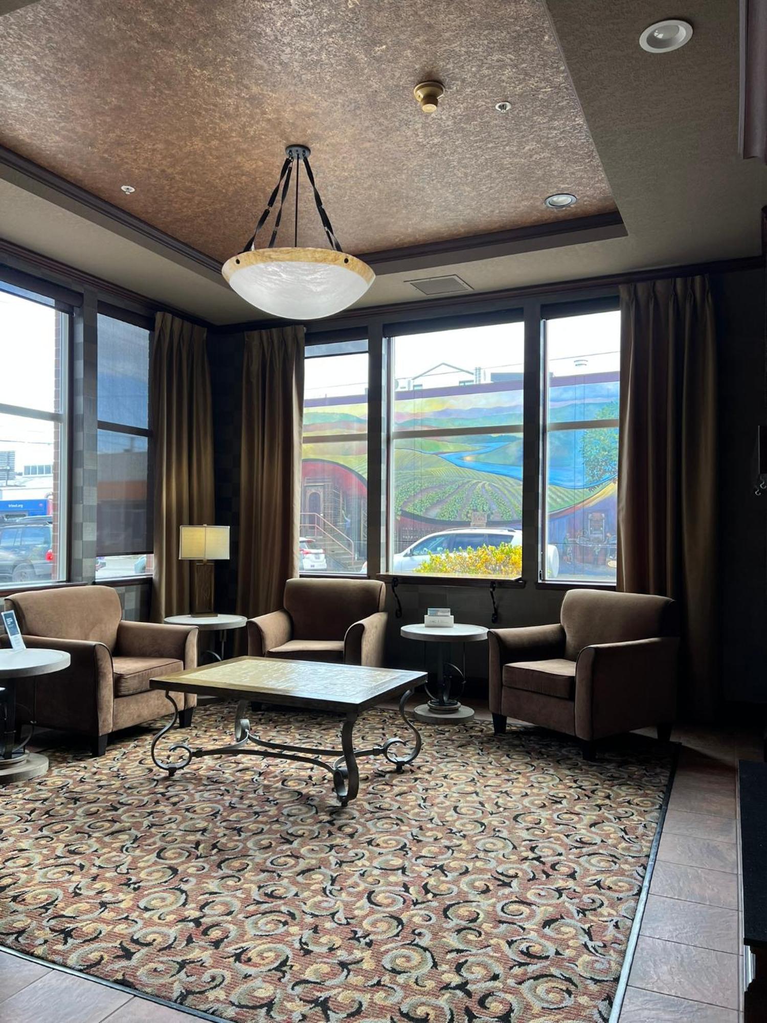 Holiday Inn Express Hotel & Suites Portland-Northwest Downtown By Ihg Exterior photo